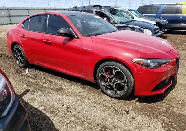 alfa romeo giulia wielkopolskie Alfa Romeo Giulia cena 89000 przebieg: 30495, rok produkcji 2022 z Władysławowo